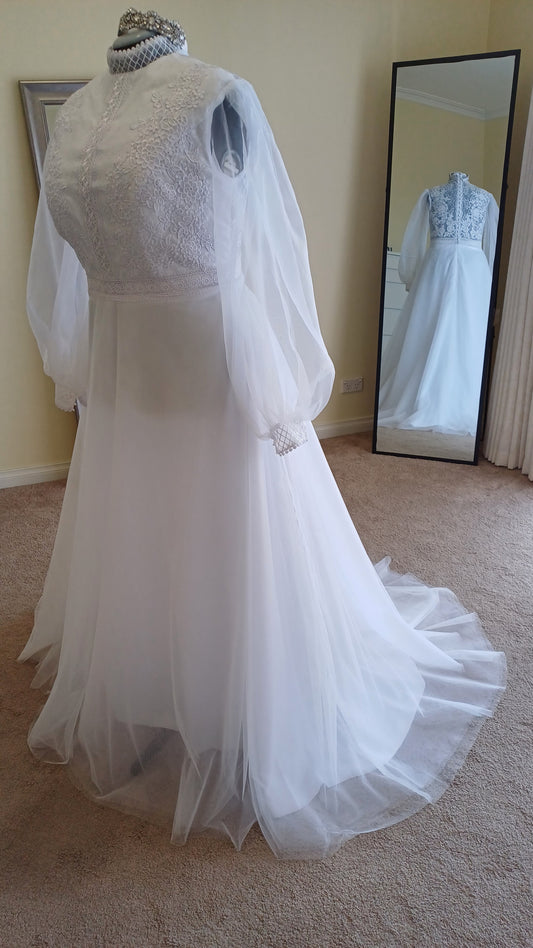 EMMA (Size 18) $269 down from $1099