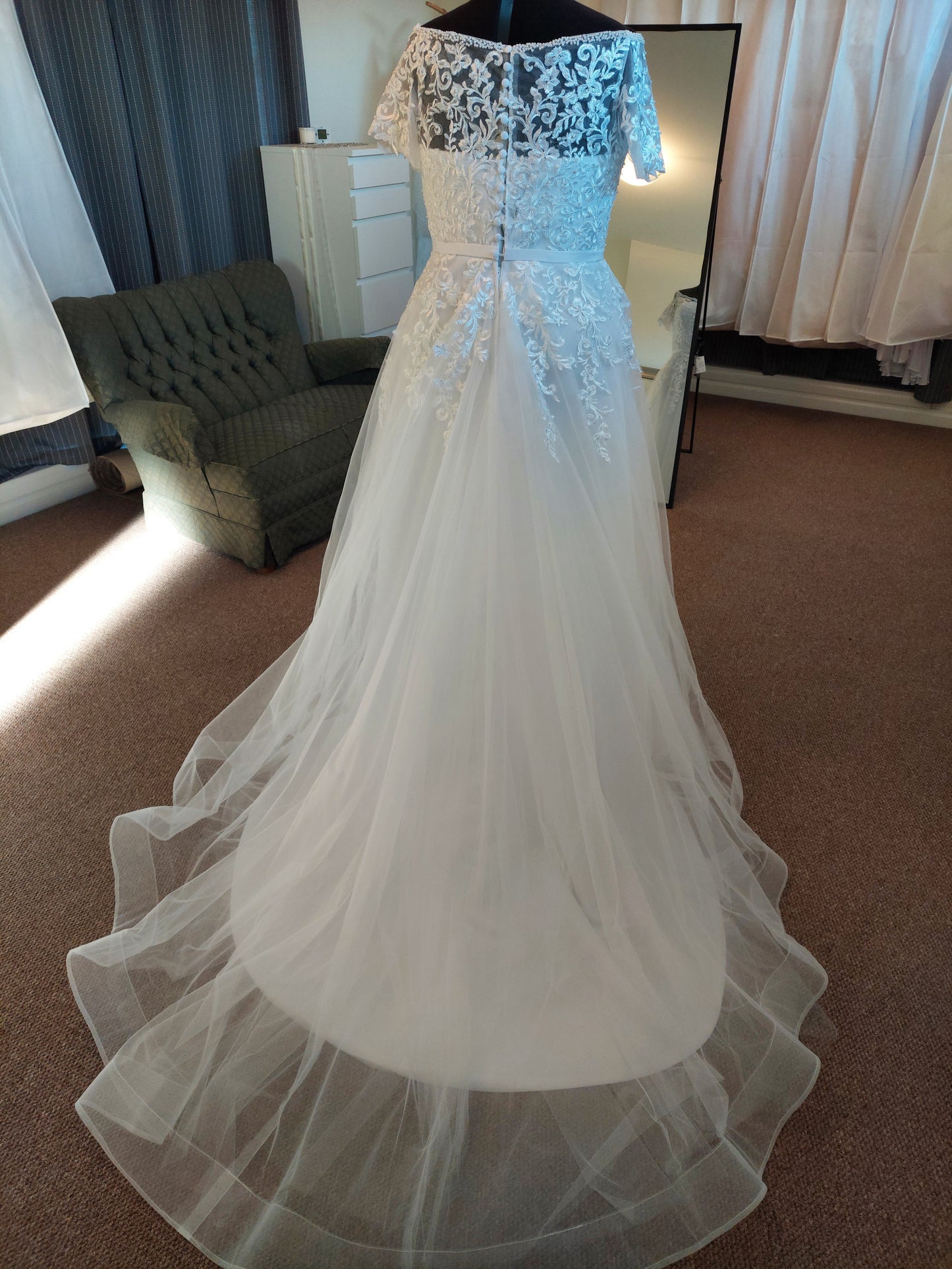 KATE (Size 16/18)