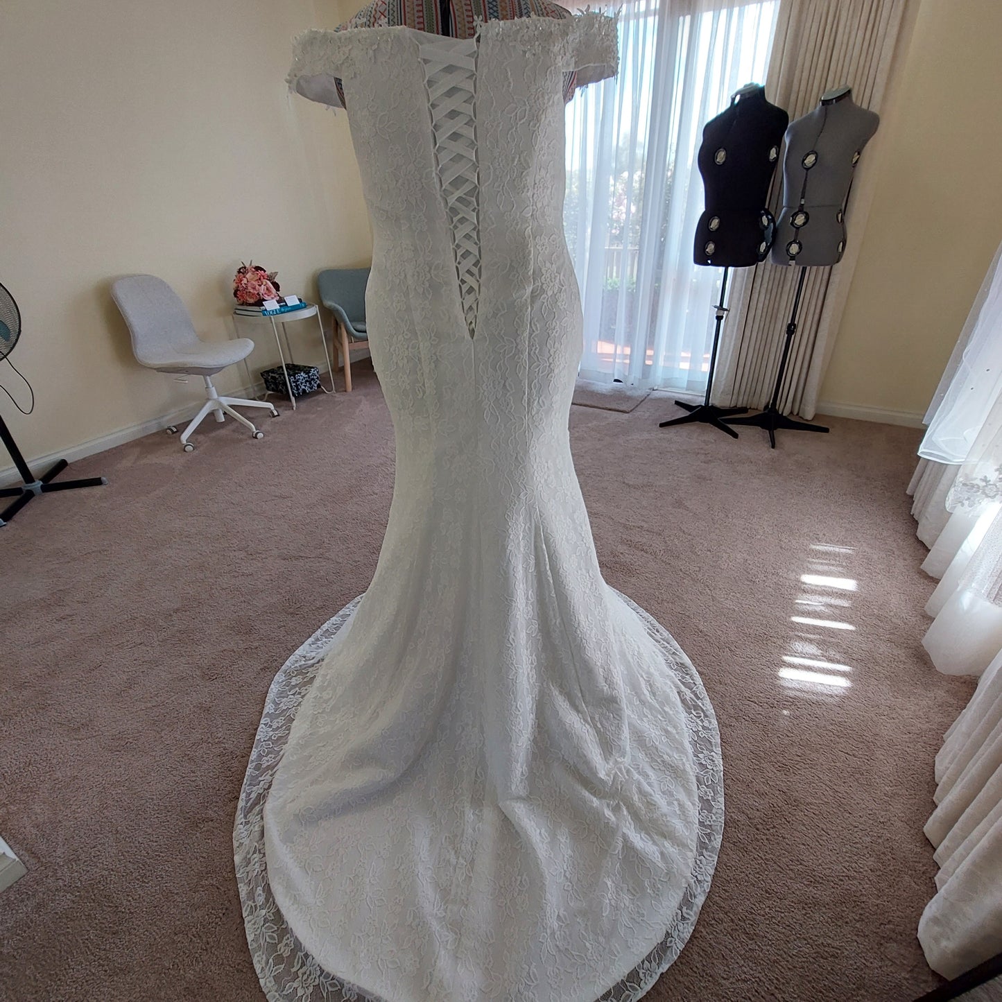 RACHAEL (Size 18/20) $389 down from $989